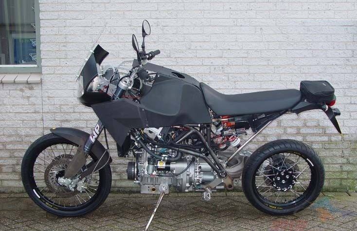 柴油發(fā)動機摩托車